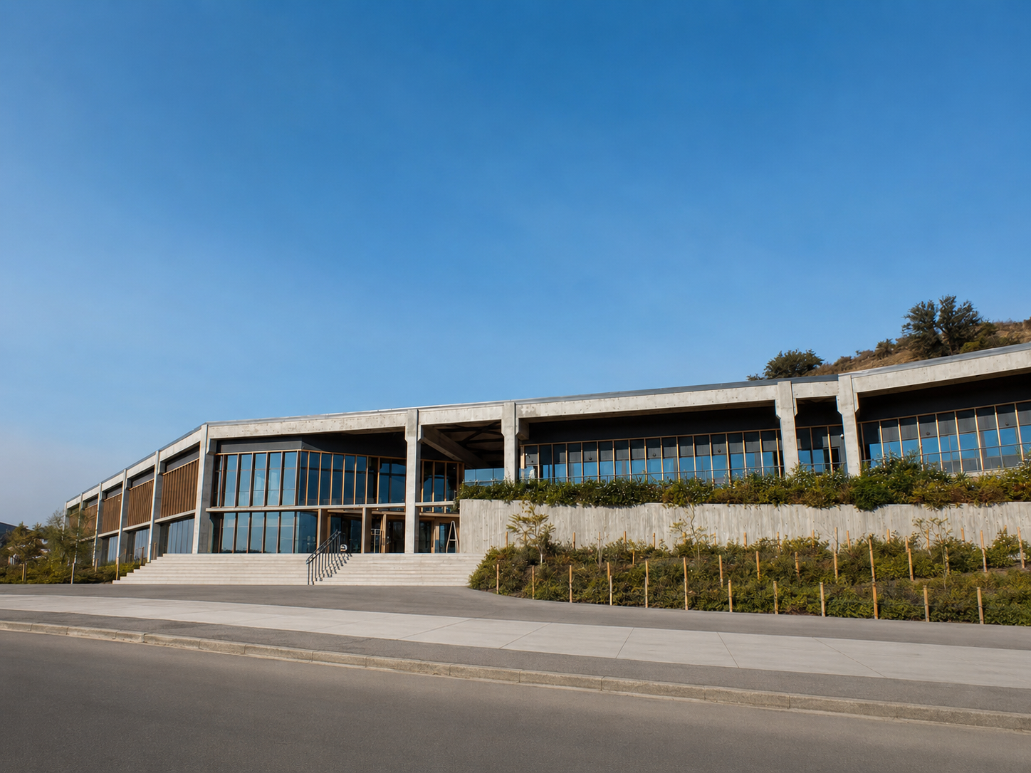 Fachada campus Pioneros